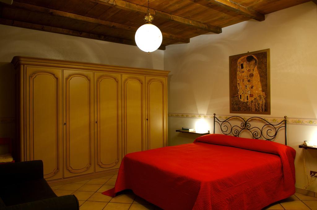 Bed and Breakfast La Colonna Montelanico Номер фото