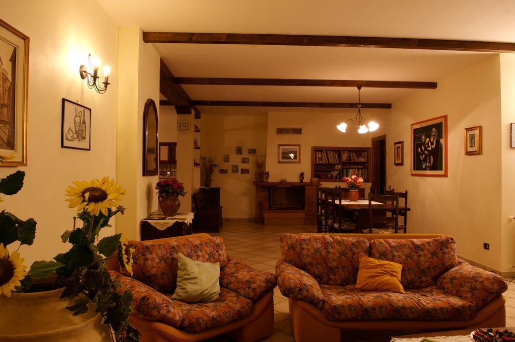 Bed and Breakfast La Colonna Montelanico Экстерьер фото